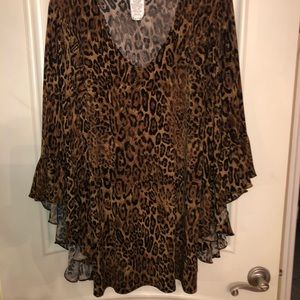 Leopard top